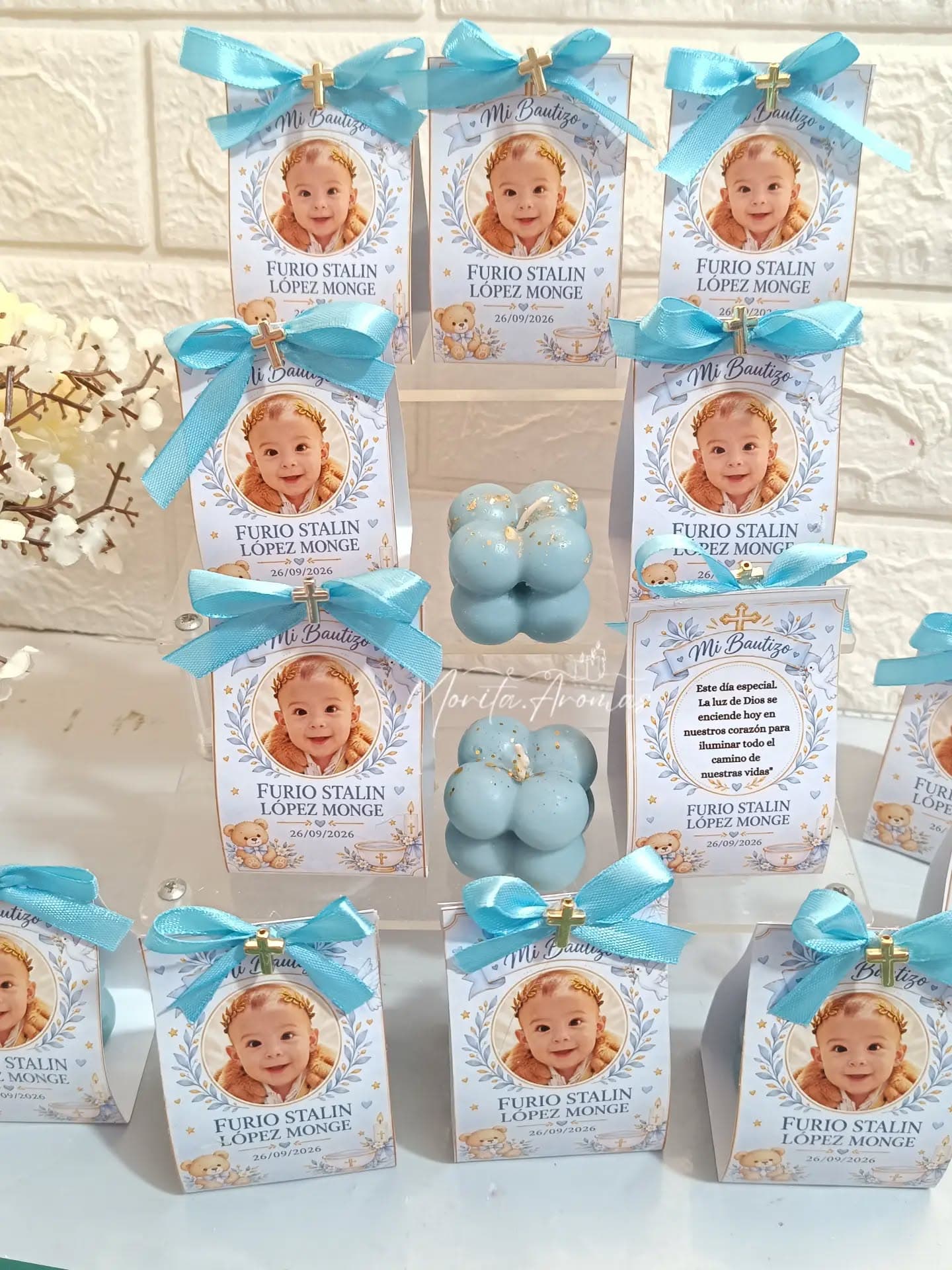 Recuerdo de bautizo personalizado con vela aromática de osito